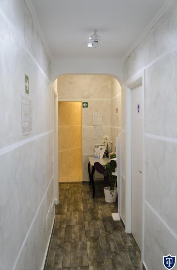 Tiburtina Inn Guest House Рим Экстерьер фото