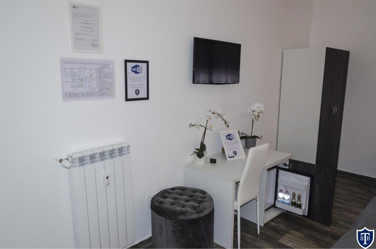 Tiburtina Inn Guest House Рим Экстерьер фото
