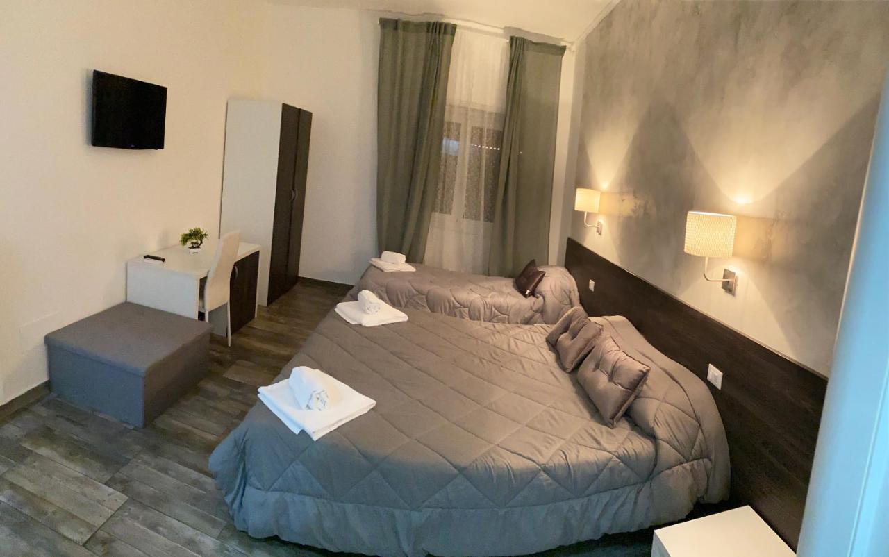 Tiburtina Inn Guest House Рим Экстерьер фото